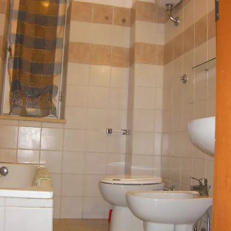 Life Bed & Breakfast 3*