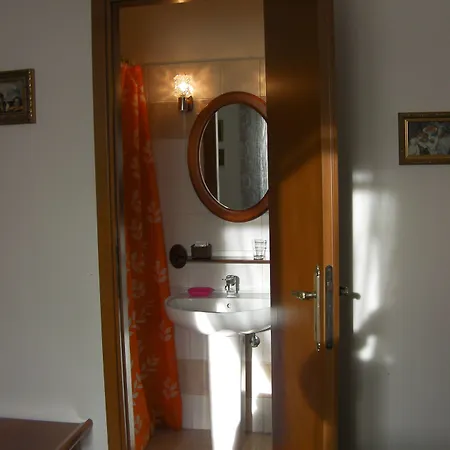 Life Bed & Breakfast