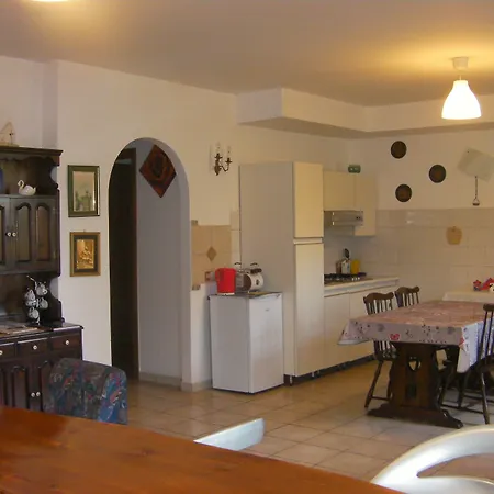 Life Bed & Breakfast 3*