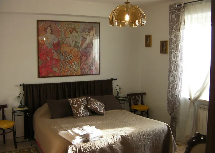 Bed and Breakfast Life 3*